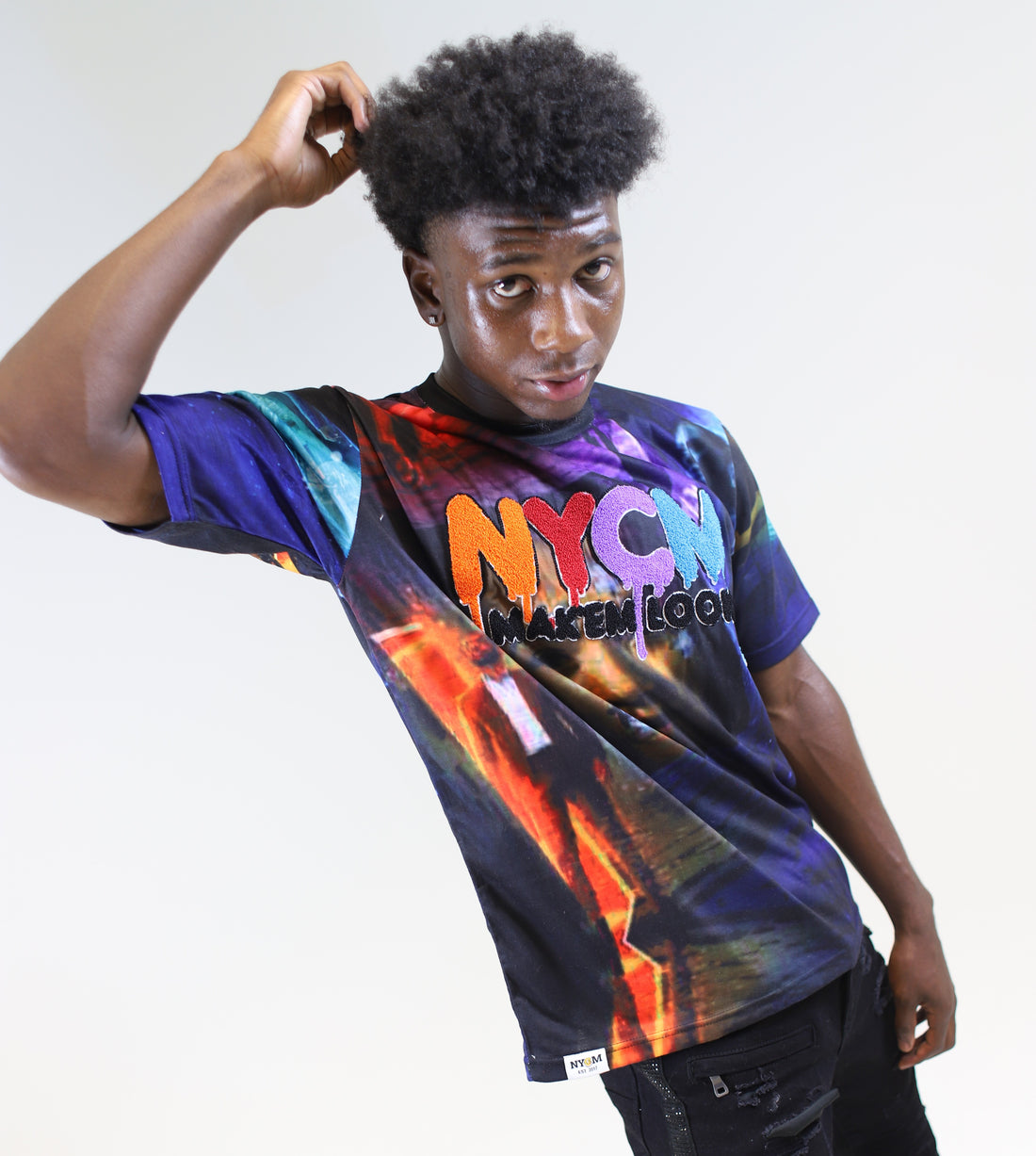 "NYCM CHENILLE ESCAPE" TEE (COLORFUL)